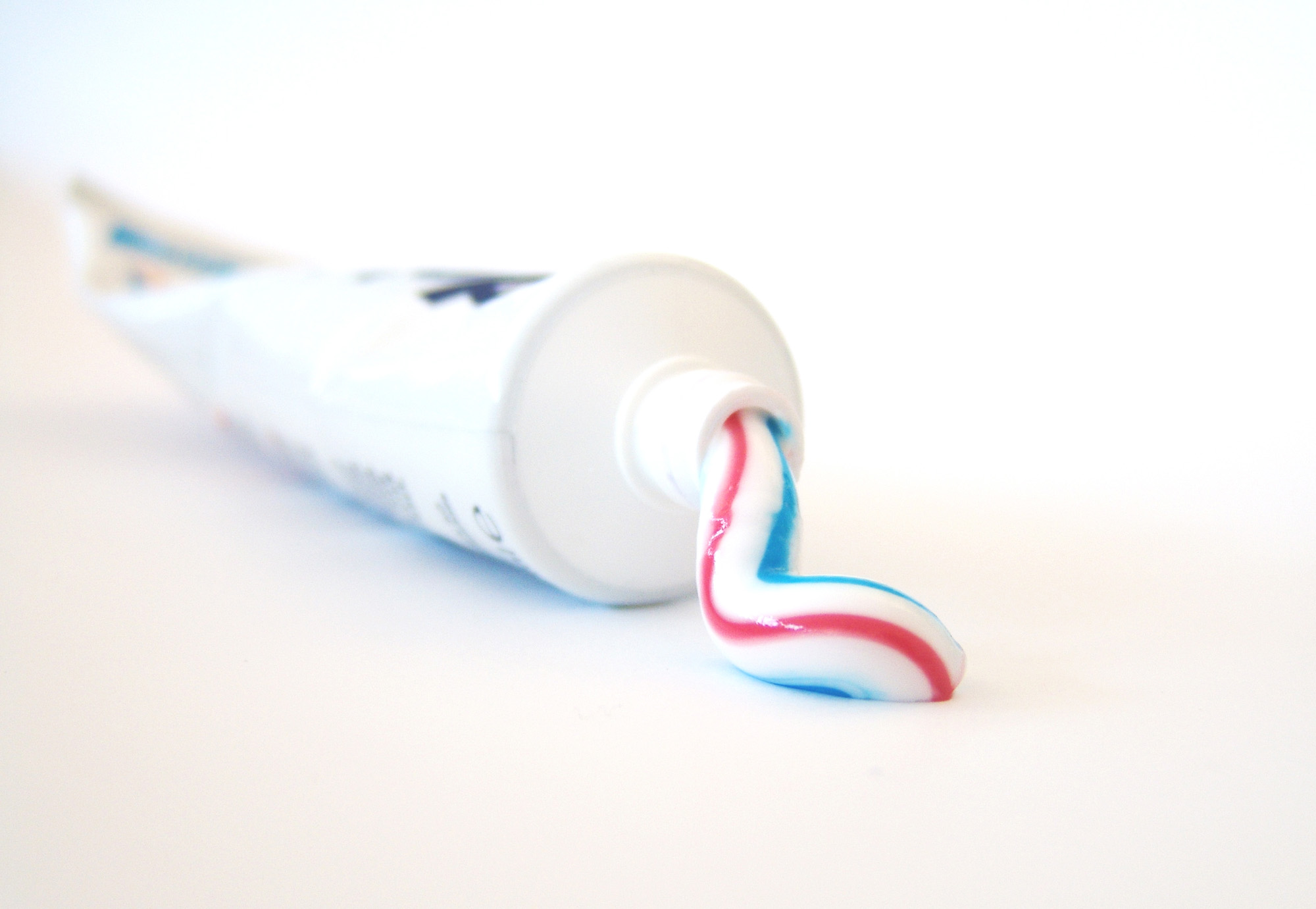 Le dentifrice pour traiter les boutons Le dentifrice pour traiter les boutons ?