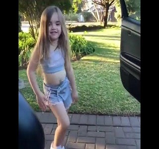 Le kiki challenge d'une danse amusante à une mort effrayante.