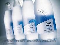 Les dangers de l'eau minérale en bouteilles plastiques les dangers de boire l'eau minérale en bouteilles plastiques