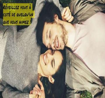 En fait, dormir à côté de quelqu'un que vous aimez a beaucoup d'avantages.En plus,s'allonger à côté d'un partenaire intime est une bonne idée.