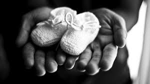 une femme enceinte de son beau père